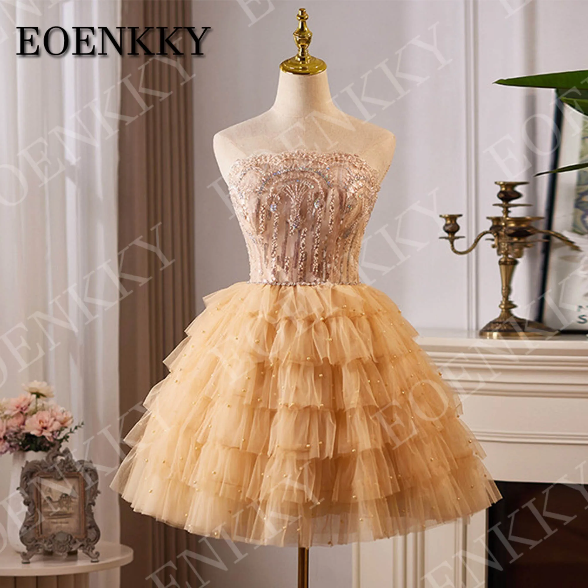 EOENKKY Short Prom Dresses Luxury Homecoming Strapless Beaded Mini Tiered Tulle Evening Dress A Line Customized فساتين سهرة
EOENKKY Short Prom Dresses Luxury Homecoming Strapless Beaded Mini Tiered Tulle Evening Dress A Line Customized فساتين سهرة