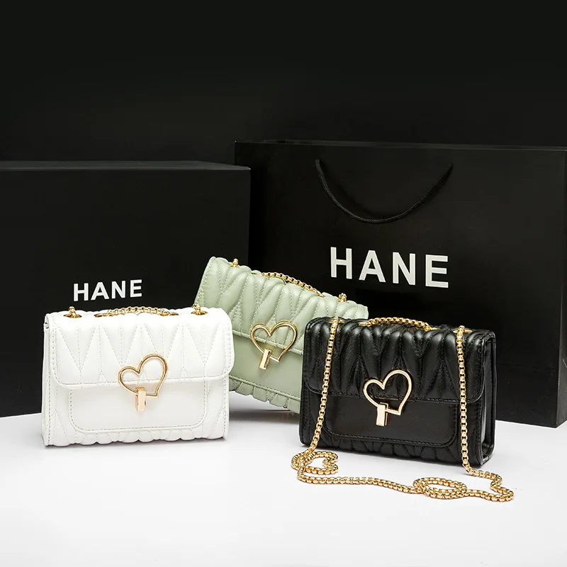 Ladies New Korean Fashion Kawai Heart Pleated Chain Bag Single Shoulder Solid Color Black White Ins Crossbody Bags Lovely Gifts
Ladies New Korean Fashion Kawai Heart Pleated Chain Bag Single Shoulder Solid Color Black White Ins Crossbody Bags Lovely Gifts