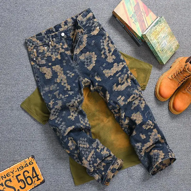 Mosaic Jacquard Embroidery Retro Jeans Men's Fashion High end Loose Straight Tube Trendy Printed Wide Leg Long Pants
Mosaic Jacquard Embroidery Retro Jeans Men's Fashion High end Loose Straight Tube Trendy Printed Wide Leg Long Pants