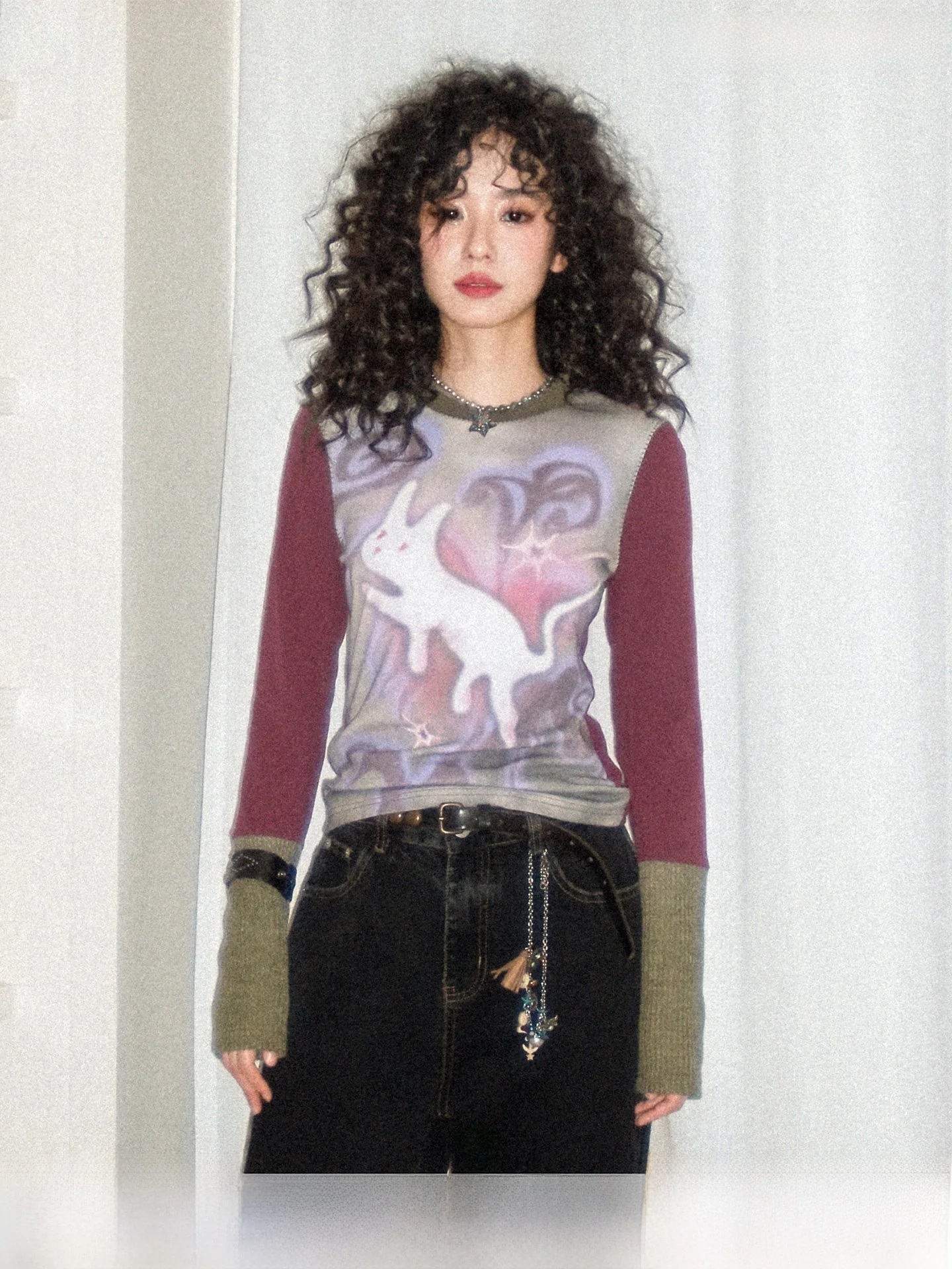 Женский топ с цветочным узором и круглым вырезом, новинка ранней осени, коллекция Chemical Girl Healing Dr Walking
Женский топ с цветочным узором и круглым вырезом, новинка ранней осени, коллекция Chemical Girl Healing Dr Walking