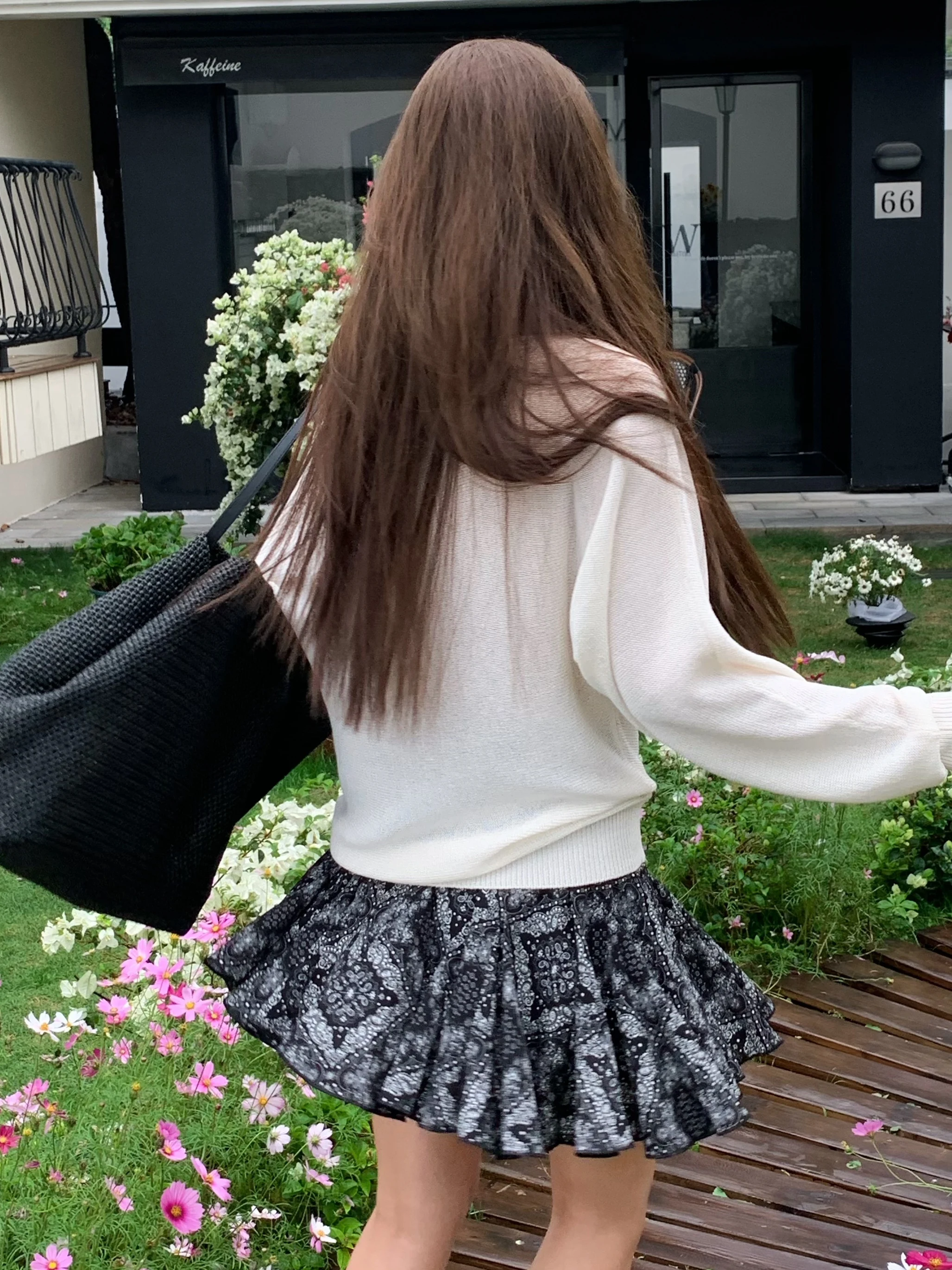 Moprobably Lazy Sensation Shoulder Slant Knitted Long Sleeve Sweater Gentle Forest Clean Style Casual Loose Fit Ladies T-shirt
Moprobably Lazy Sensation Shoulder Slant Knitted Long Sleeve Sweater Gentle Forest Clean Style Casual Loose Fit Ladies T-shirt
