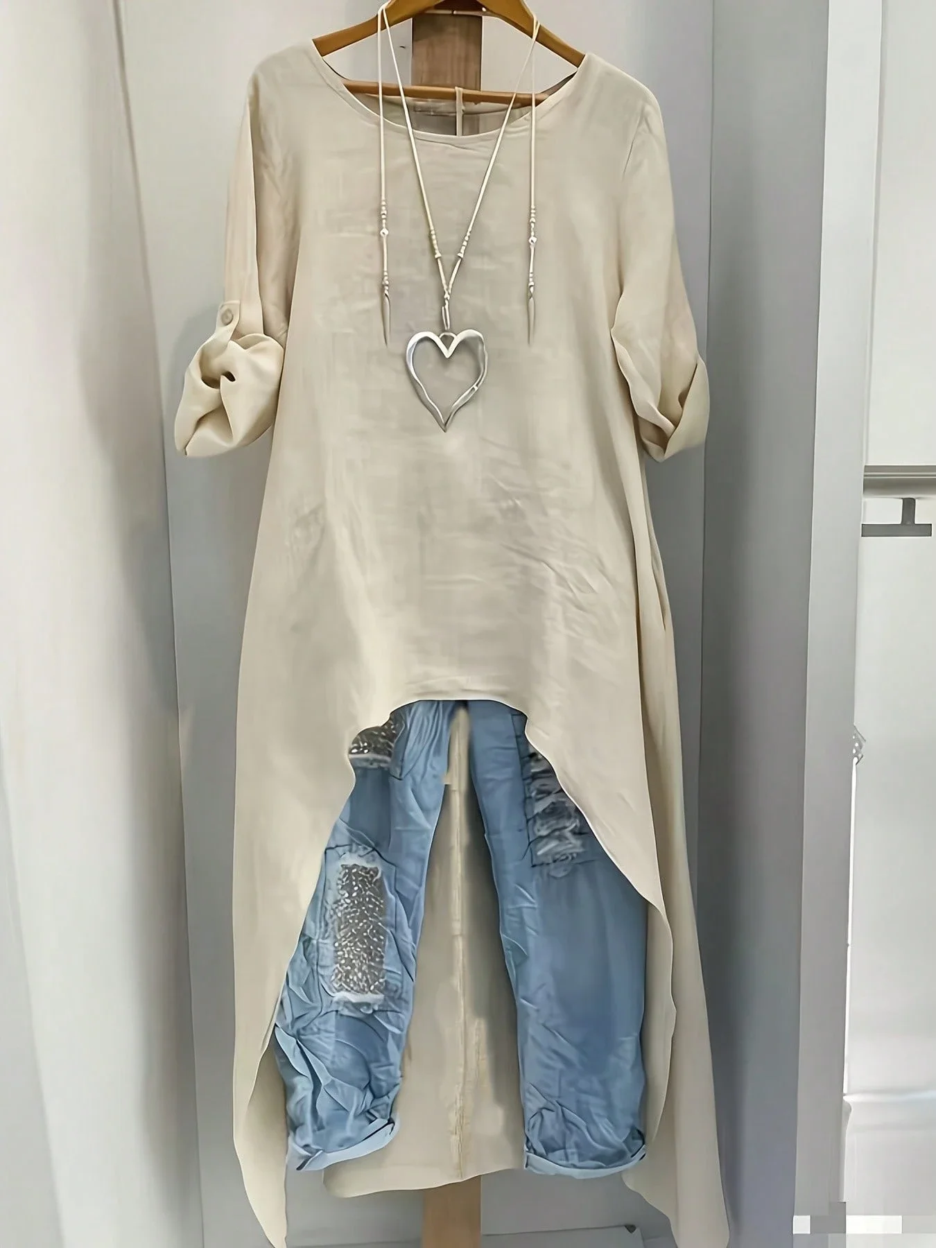 Women's Linen Irregular Long Top Round Neck Loose Fit Retro Asymmetrical Hem Spring Autumn
Women's Linen Irregular Long Top Round Neck Loose Fit Retro Asymmetrical Hem Spring Autumn