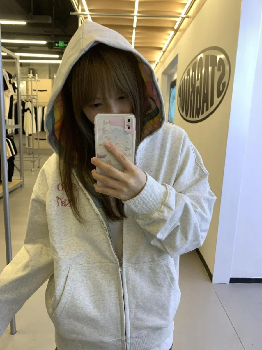 Trendy 2024 Women's College Style Hooded Open Cardigan Sweatshirt Versatile Student Outerwear Korean Version Long Sleeve Zipper
Trendy 2024 Women's College Style Hooded Open Cardigan Sweatshirt Versatile Student Outerwear Korean Version Long Sleeve Zipper