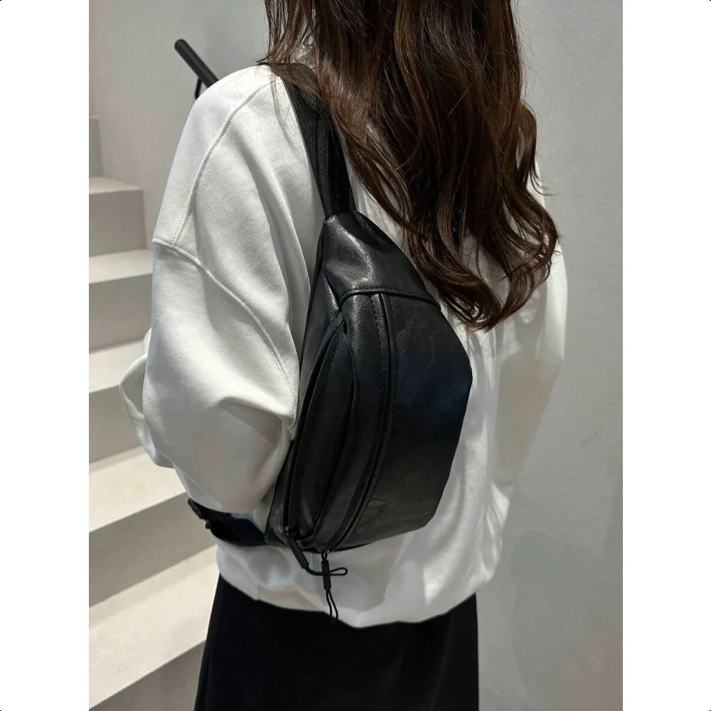 Women Multi Compartment Chest Bag Solid Color Lightweight Casual Bag for Outdoor Commute Daily Use
Women Multi Compartment Chest Bag Solid Color Lightweight Casual Bag for Outdoor Commute Daily Use