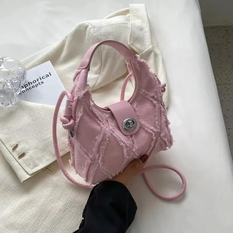 Spring 2025 New Style Soft PU Leather Denim Tassel Handbag Versatile Crossbody Diamond Grid Design Shoulder Bag Handbag
Spring 2025 New Style Soft PU Leather Denim Tassel Handbag Versatile Crossbody Diamond Grid Design Shoulder Bag Handbag