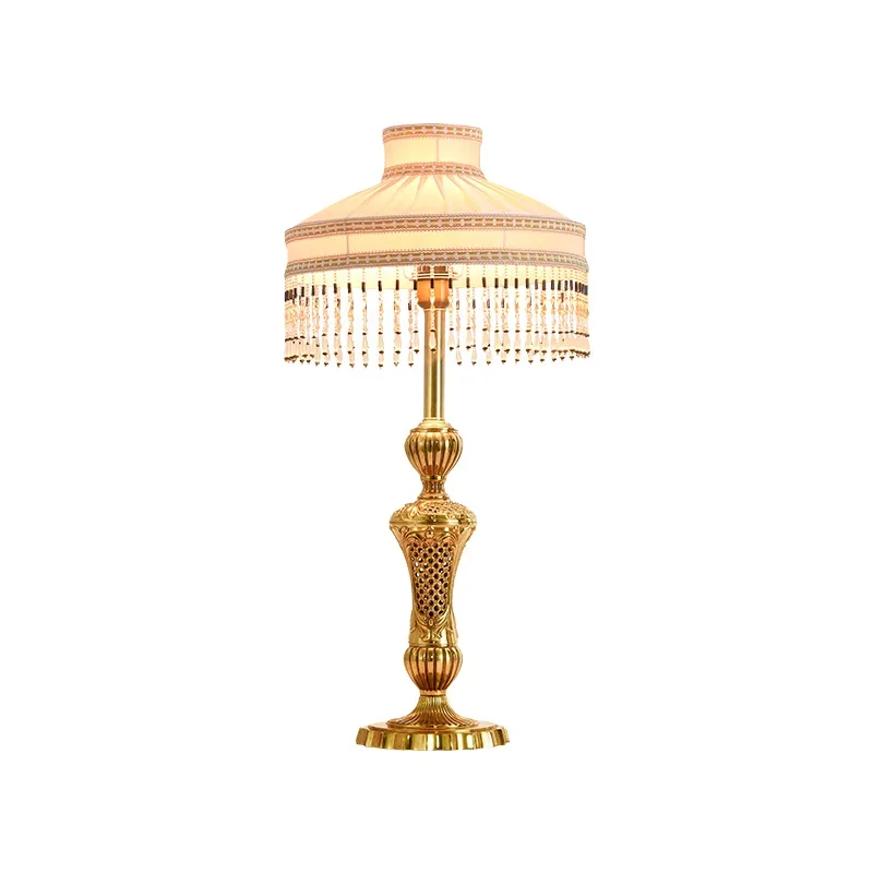 Copper villa living room, study room, decorative desk lamp, retro classic bedroom bedside table lamp
Copper villa living room, study room, decorative desk lamp, retro classic bedroom bedside table lamp