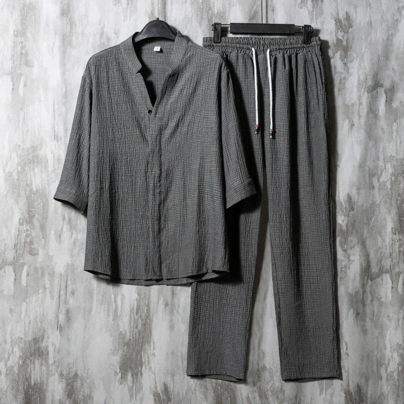 2022 Summer Chinese Traditional Dress Three-Quarter Sleeve Ice Silk Shirt Trousers Two-Piece Suit Plus Size Suit Men Clothing
2022 Summer Chinese Traditional Dress Three-Quarter Sleeve Ice Silk Shirt Trousers Two-Piece Suit Plus Size Suit Men Clothing