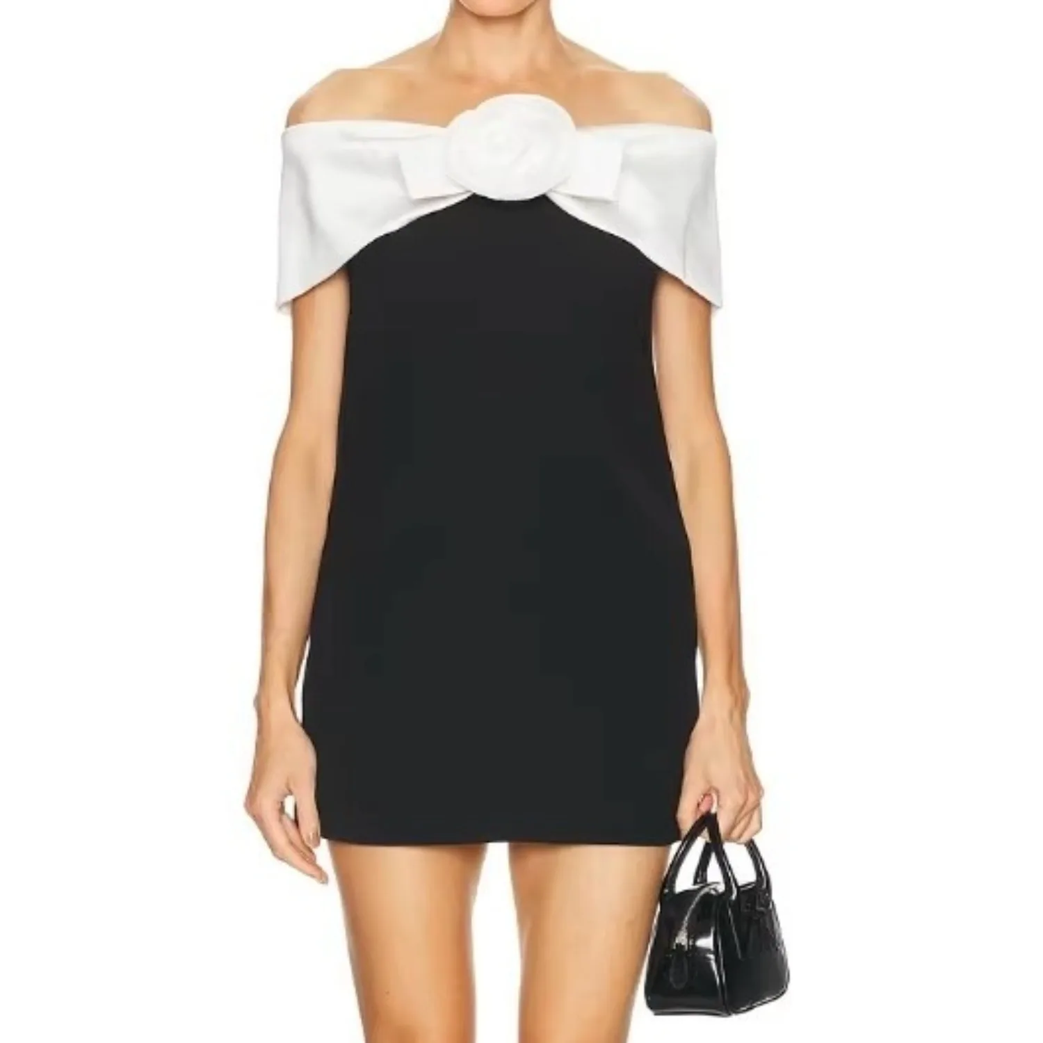 Черное элегантное мини-платье с вырезом на шее, женское летнее платье с завышенной талией, шикарное облегающее платье, дизайн для подиума, уличная одежда, женская одежда
Черное элегантное мини-платье с вырезом на шее, женское летнее платье с завышенной талией, шикарное облегающее платье, дизайн для подиума, уличная одежда, женская одежда