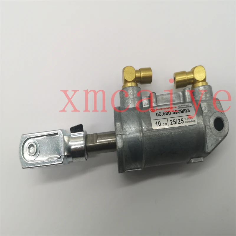 Пневматический цилиндр 00.580.3909 PM74 SM74 SX74 CD74 XL75, запасные части для печатной машины 00.580.3909/03, 1 шт.
Пневматический цилиндр 00.580.3909 PM74 SM74 SX74 CD74 XL75, запасные части для печатной машины 00.580.3909/03, 1 шт.