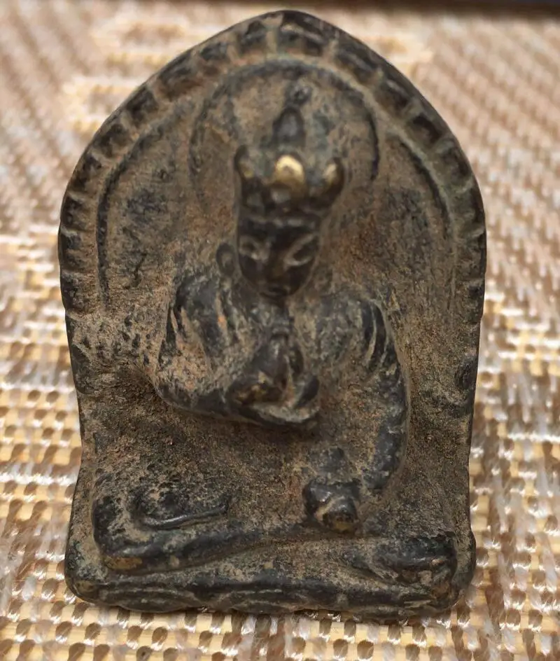 Antique copper mini Buddha statue ornament home desktop decoration Zen inspired decoration creative gifts
Antique copper mini Buddha statue ornament home desktop decoration Zen inspired decoration creative gifts