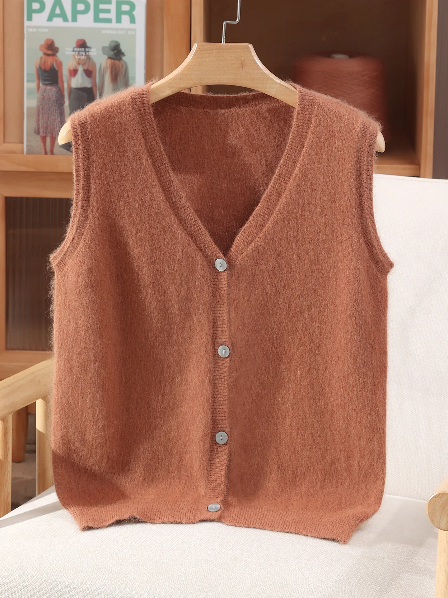 TLOML Women's 100% Mink Cashmere Sweater V-neck Waistcoat Buttons Cardigan Sleeveless Spring Autumn Mink Cashmere Knitwear Tops
TLOML Women's 100% Mink Cashmere Sweater V-neck Waistcoat Buttons Cardigan Sleeveless Spring Autumn Mink Cashmere Knitwear Tops
