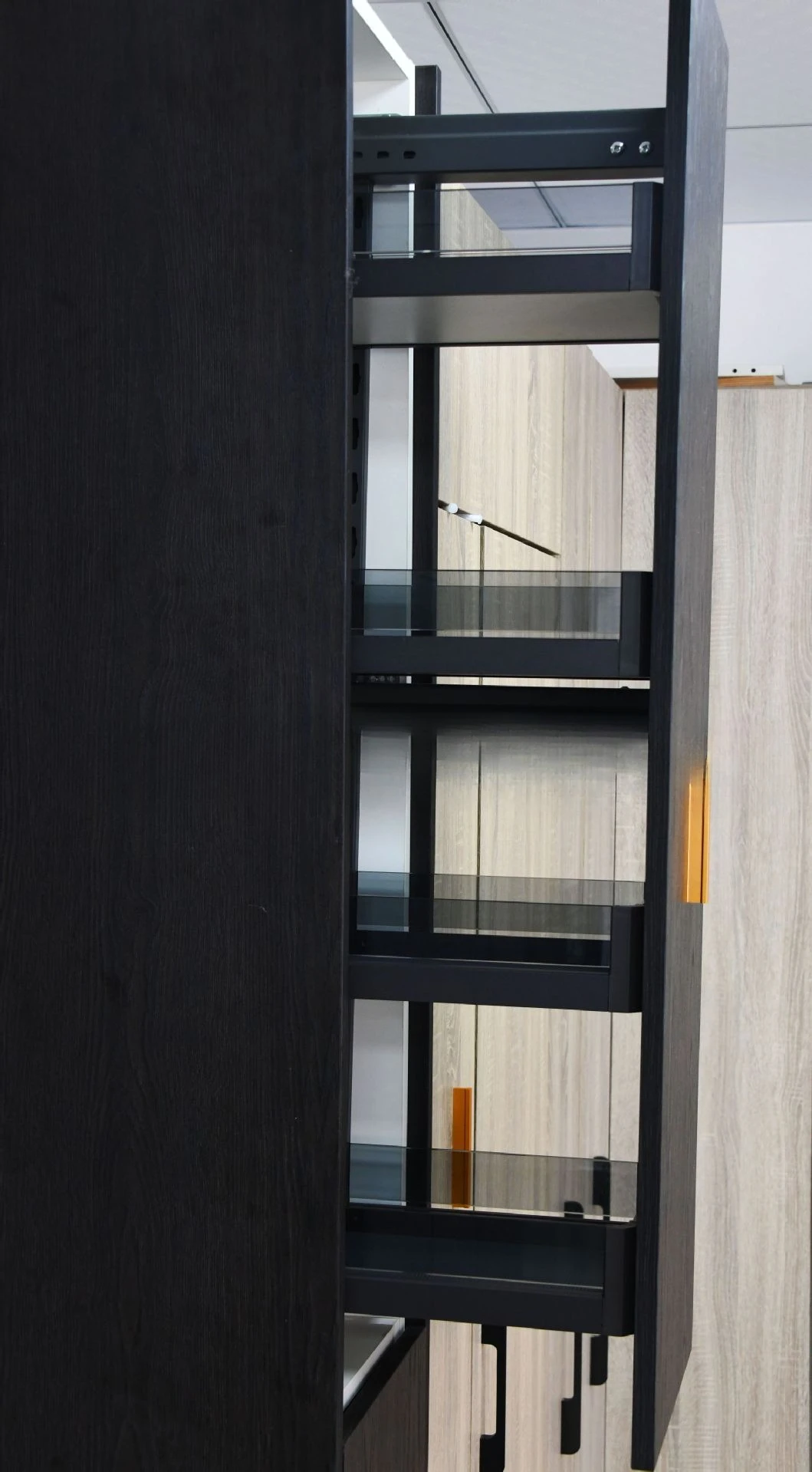 For medium and high cabinets, side-mounted small space cabinets, glass multi-layer drawers or door-opening pull baskets
For medium and high cabinets, side-mounted small space cabinets, glass multi-layer drawers or door-opening pull baskets