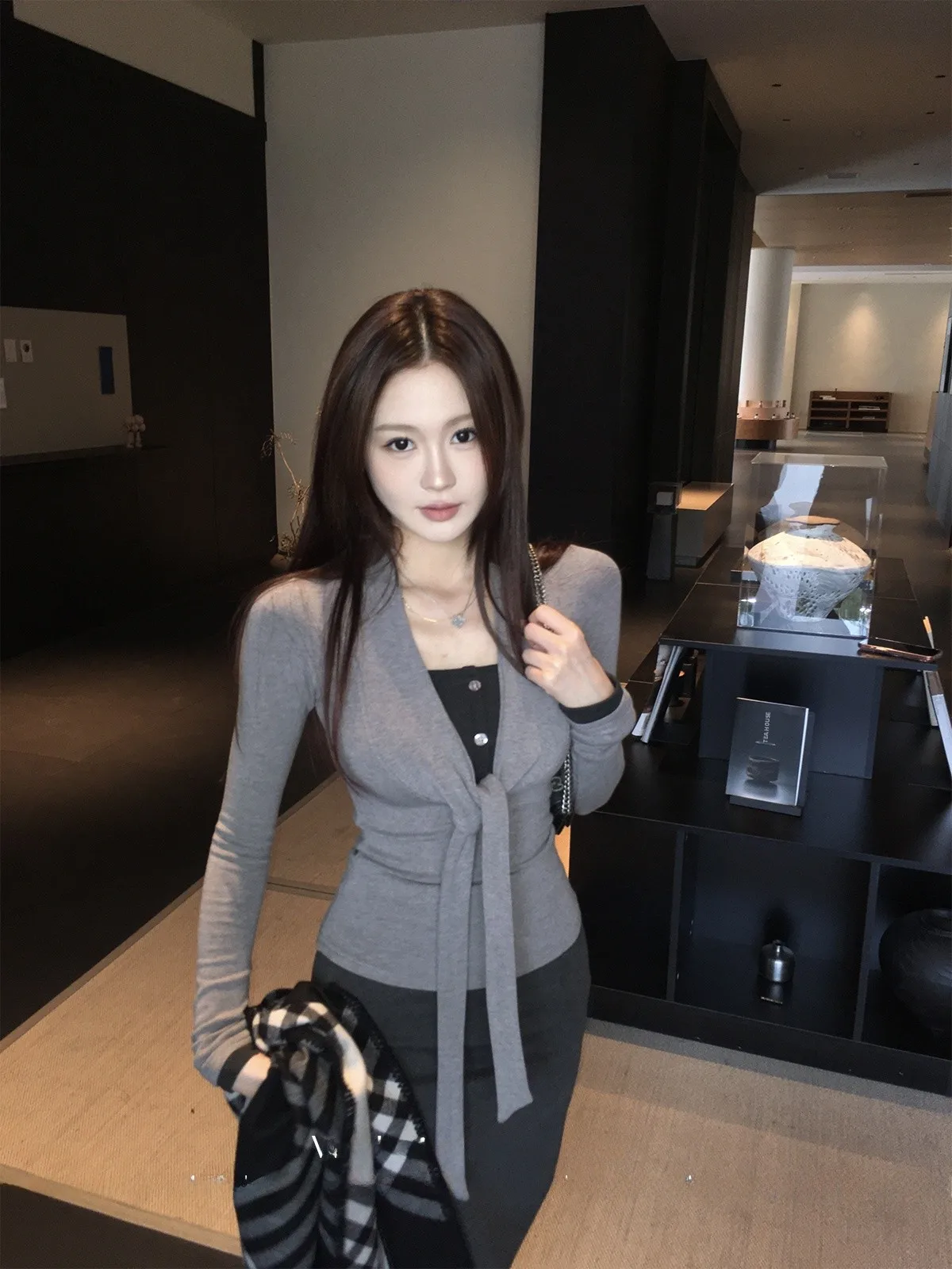 High Intelligence Sensation Faux Two-Piece Knitwear Long Sleeve Flocking Inner Wear T-Shirt Top Slimming Effect Korean Style ...
High Intelligence Sensation Faux Two-Piece Knitwear Long Sleeve Flocking Inner Wear T-Shirt Top Slimming Effect Korean Style ...