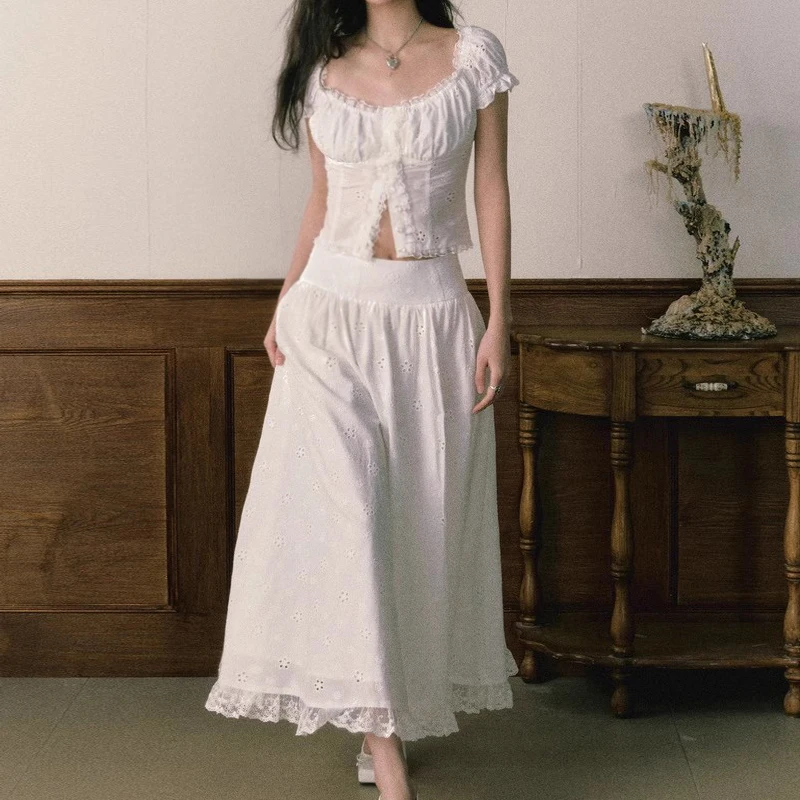 Women's Cotton Broderie Button Through Milkmaid Top And Maxi Skirt Co-ord With Lace Trim
Women's Cotton Broderie Button Through Milkmaid Top And Maxi Skirt Co-ord With Lace Trim