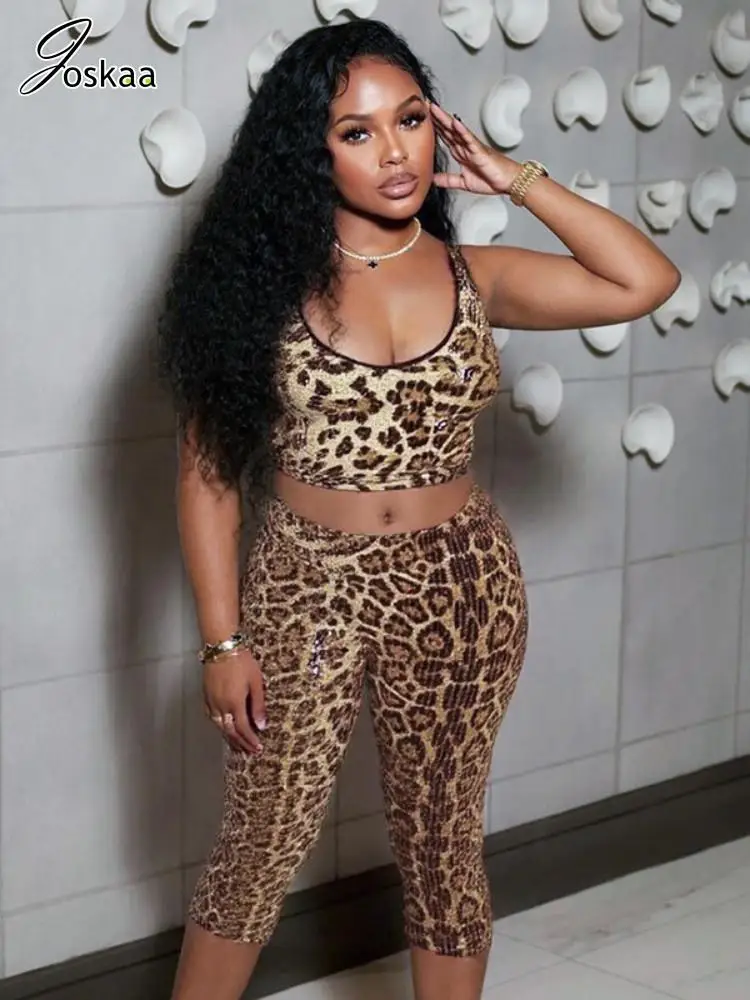 Joskaa Sequins Leopard Print 2 Piece Sets Women Sexy Halter Tank Tops and Cropped Pants Matching 2025 Summer Midnight Clubwear 
Joskaa Sequins Leopard Print 2 Piece Sets Women Sexy Halter Tank Tops and Cropped Pants Matching 2025 Summer Midnight Clubwear