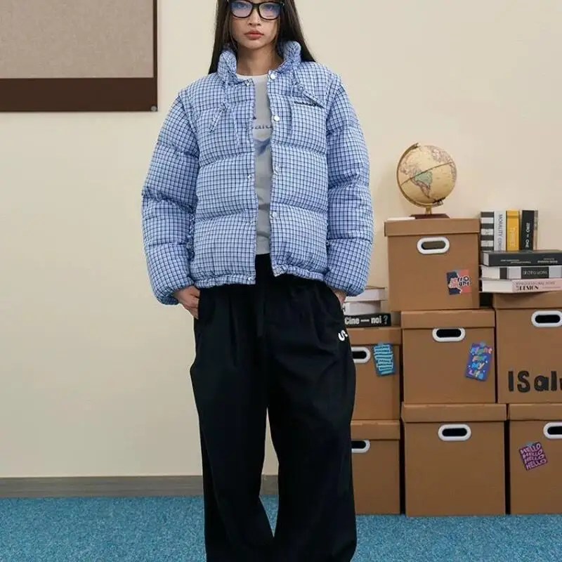 Клетчатый жилет, куртка на хлопковой подкладке, зимняя куртка в корейском стиле, женская студенческая милая куртка-пуховик в сетку, утепленное свободное верхнее пальто для девочек
Клетчатый жилет, куртка на хлопковой подкладке, зимняя куртка в корейском стиле, женская студенческая милая куртка-пуховик в сетку, утепленное свободное верхнее пальто для девочек
