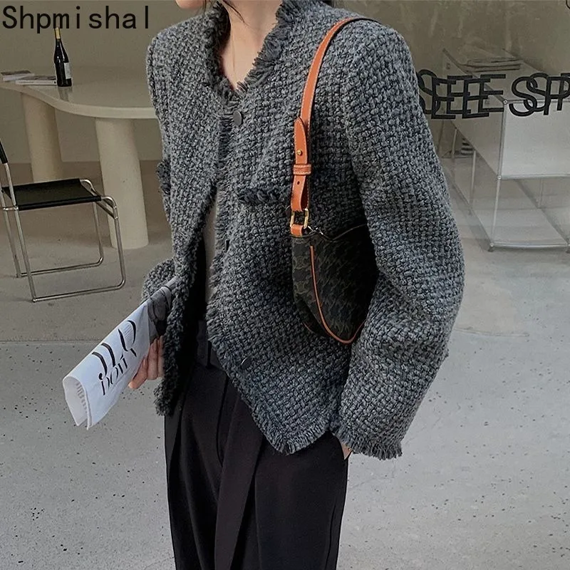 Shpmishal 2023 Winter New Coat Women's Grey Korean Fashion Rough Tweed Short French Loose Casual Jacket Female Clothing
Shpmishal 2023 Winter New Coat Women's Grey Korean Fashion Rough Tweed Short French Loose Casual Jacket Female Clothing
