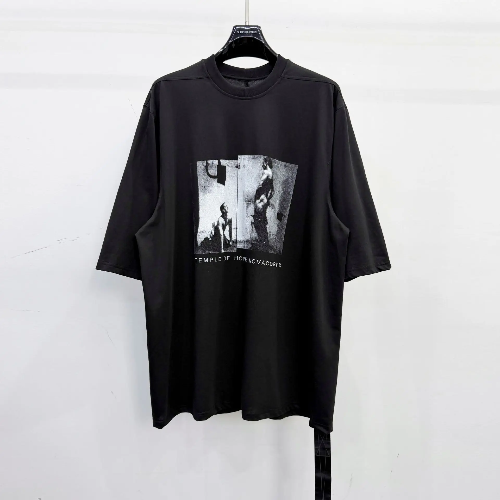 High street style Men's T Shirt OverSized Casual 100% Cotton Gothic Men's Clothing Tops Tees Summer Women Designer Solid Shirts
High street style Men's T Shirt OverSized Casual 100% Cotton Gothic Men's Clothing Tops Tees Summer Women Designer Solid Shirts