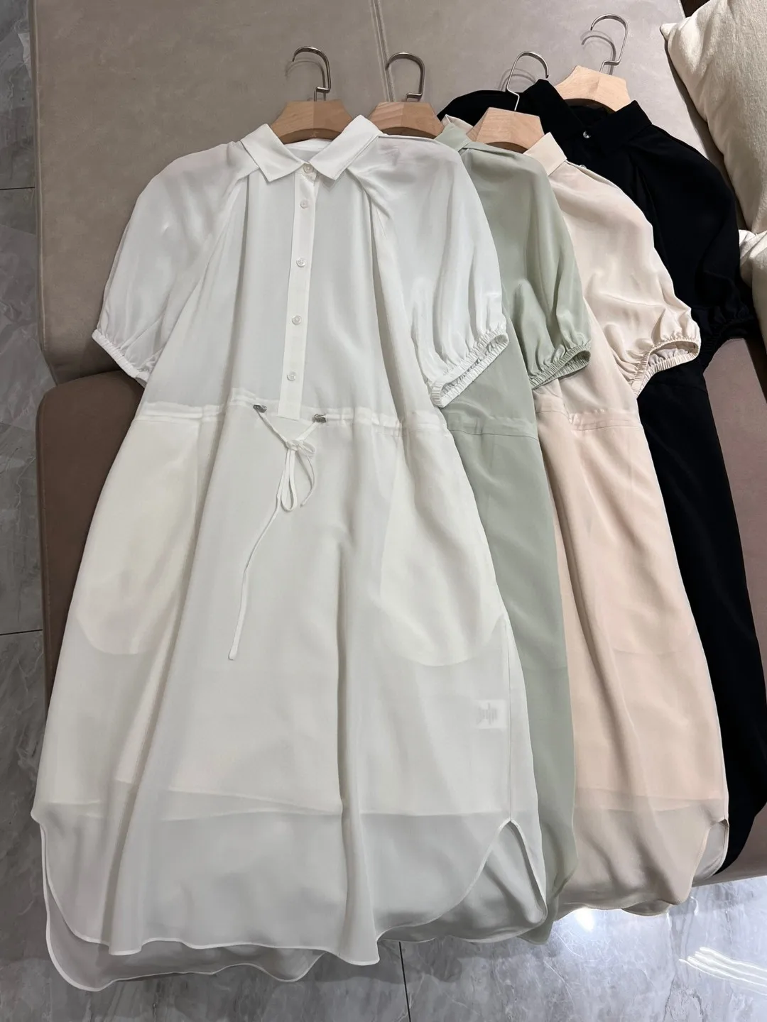 24 Spring / Summer New B*C High Quality Silk Dress Temperament Comfortable Elastic Waist Dresses Long Dresses
24 Spring / Summer New B*C High Quality Silk Dress Temperament Comfortable Elastic Waist Dresses Long Dresses