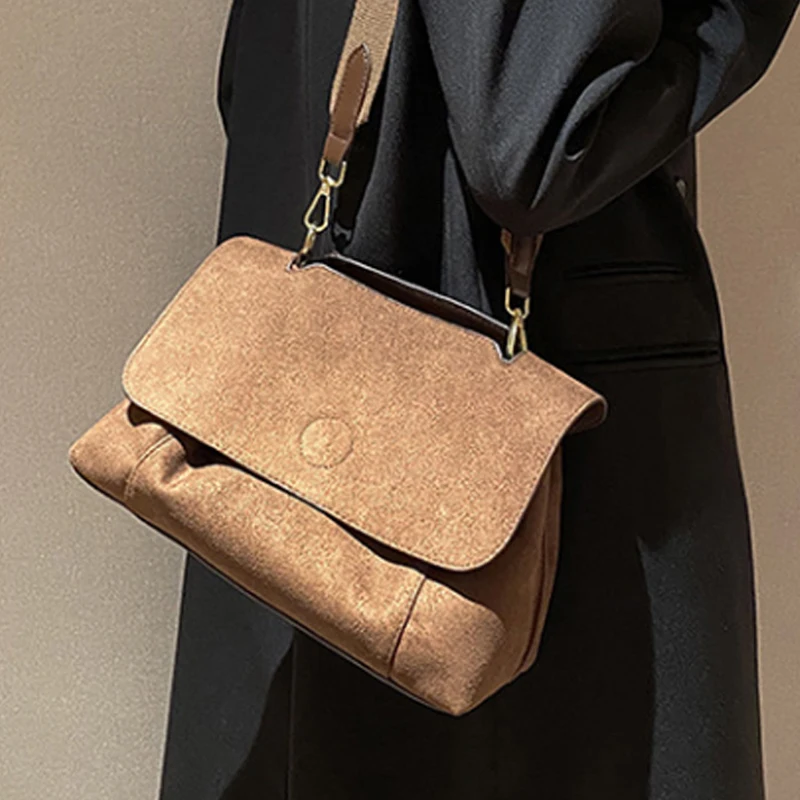 Винтажная высококачественная матовая сумка, большая вместительная сумка через плечо, простая сумка через плечо, женская сумка, новинка 2025 года, дорожная сумка 
Винтажная высококачественная матовая сумка, большая вместительная сумка через плечо, простая сумка через плечо, женская сумка, новинка 2025 года, дорожная сумка