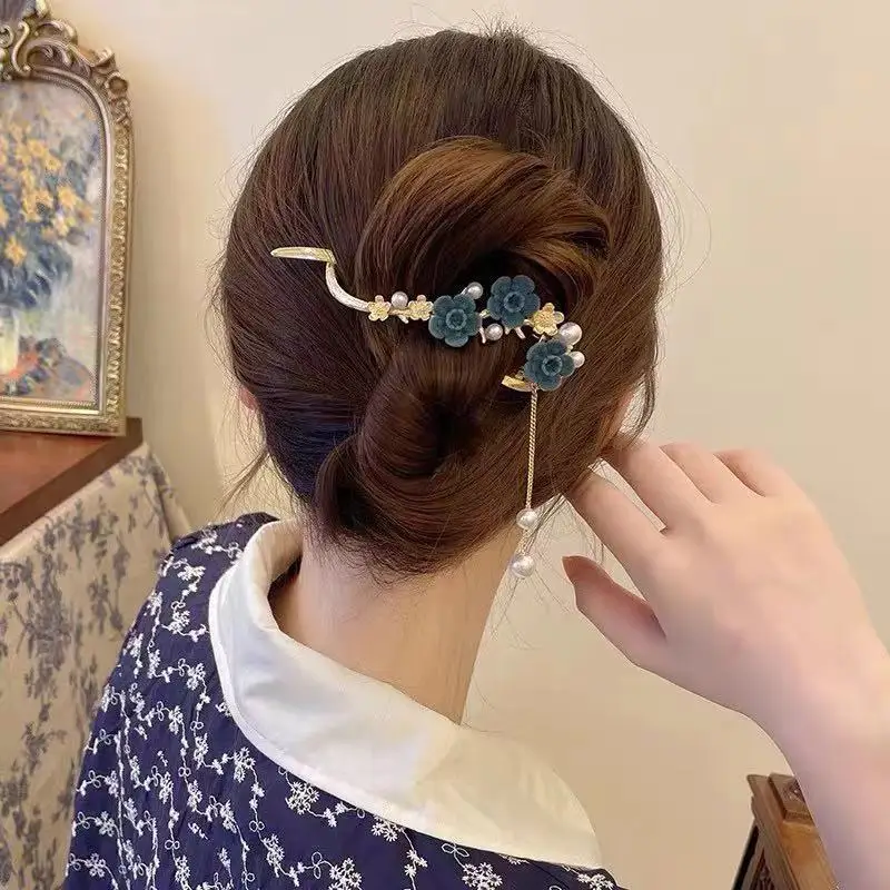 Women's New classic red The classical plum blossom blossom hair clip Elegant Headdress Temperament Clip Hair Accessories
Women's New classic red The classical plum blossom blossom hair clip Elegant Headdress Temperament Clip Hair Accessories