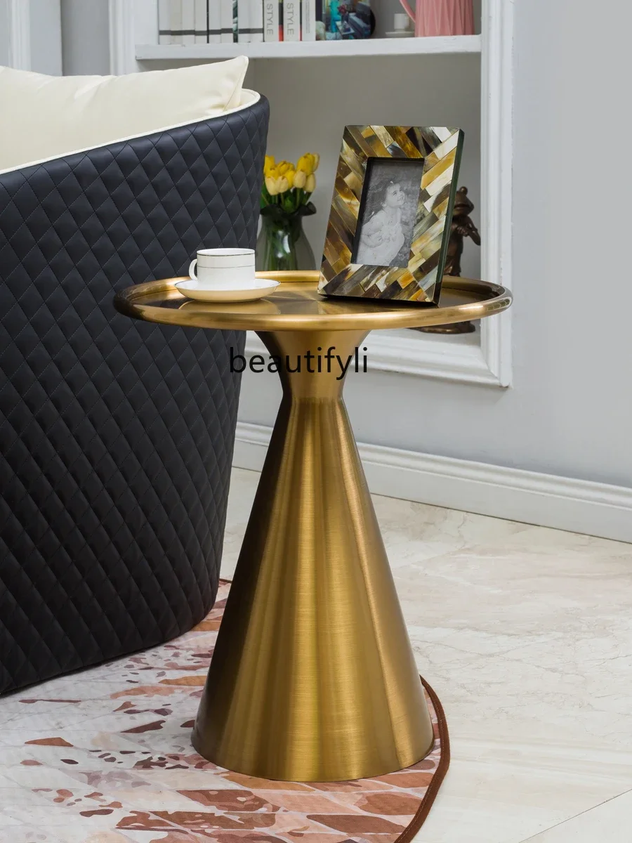 Nordic stainless steel corner few light luxury home living room removable sofa side few creative balcony8578
Nordic stainless steel corner few light luxury home living room removable sofa side few creative balcony8578