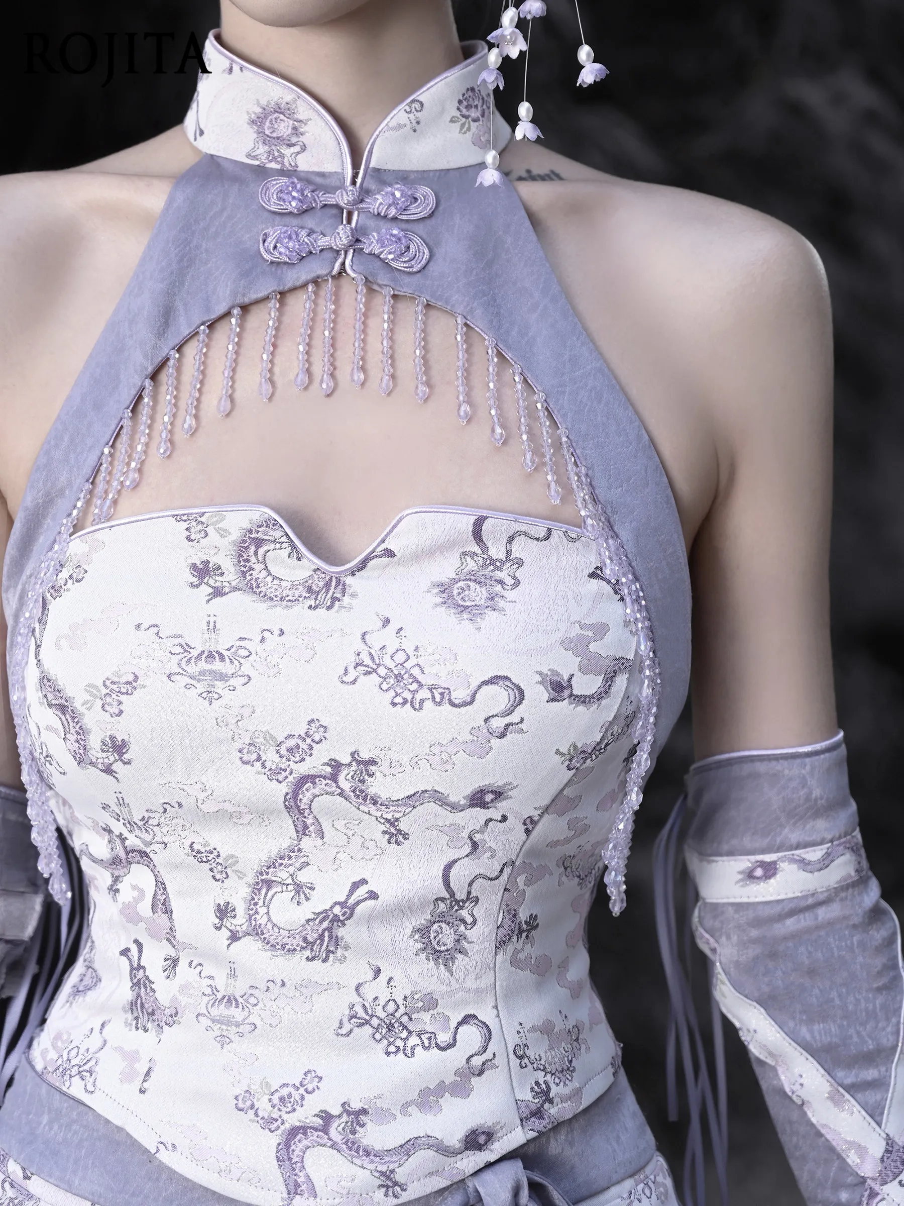 Dragon Pattern Chinese Style Disc Buckle Neck Cheongsam Top Slim Design Pleated Skirt Culottes Sold separately
Dragon Pattern Chinese Style Disc Buckle Neck Cheongsam Top Slim Design Pleated Skirt Culottes Sold separately
