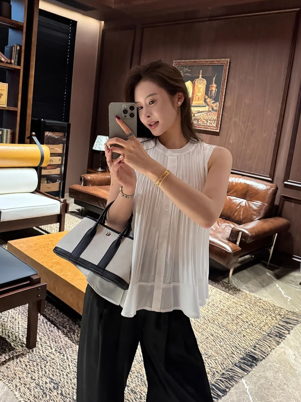 Легкий плиссированный жилет MBNLF Tee Houses с богатой отделкой, женский летний модный жилет премиум-класса XMXBX3238
Легкий плиссированный жилет MBNLF Tee Houses с богатой отделкой, женский летний модный жилет премиум-класса XMXBX3238