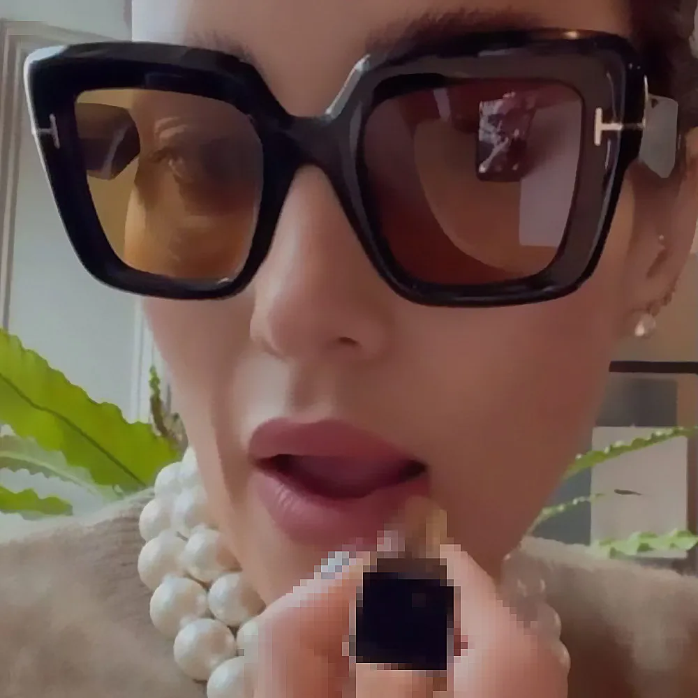 vintage oversized square T sunglasses for women new fashion brand gradient sun glasses men trendy driving eyewear ladies shades
vintage oversized square T sunglasses for women new fashion brand gradient sun glasses men trendy driving eyewear ladies shades