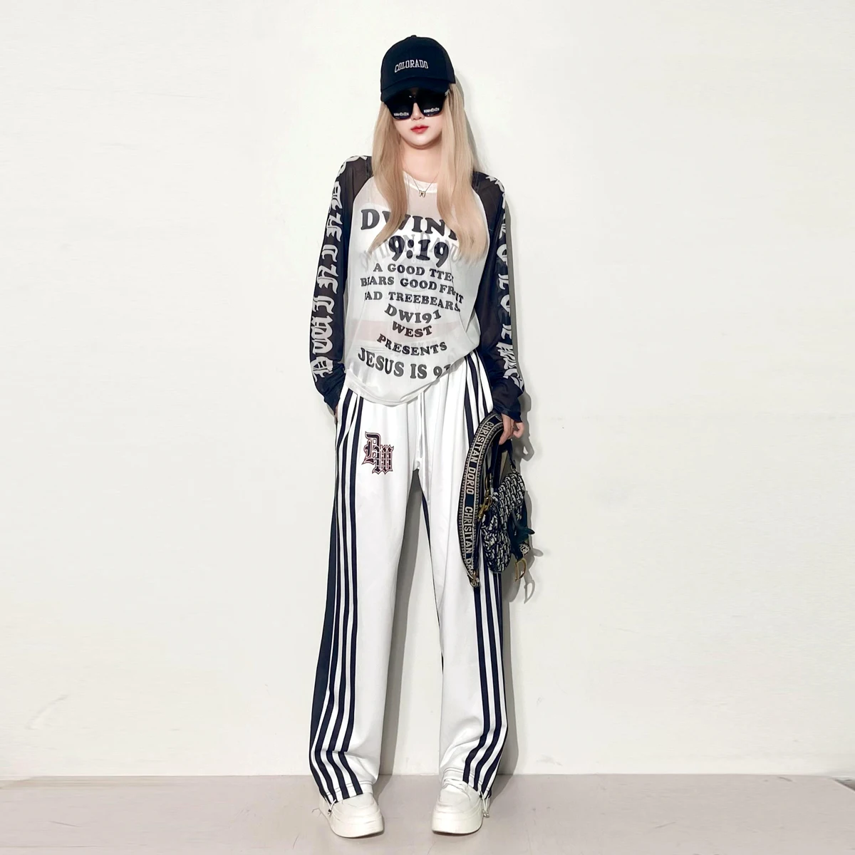 Fashionable Mesh Summer Outfit Women's Casual Two-Piece Set Polyester Fiber Age-Defying Slimming Street Style Ensemble
Fashionable Mesh Summer Outfit Women's Casual Two-Piece Set Polyester Fiber Age-Defying Slimming Street Style Ensemble