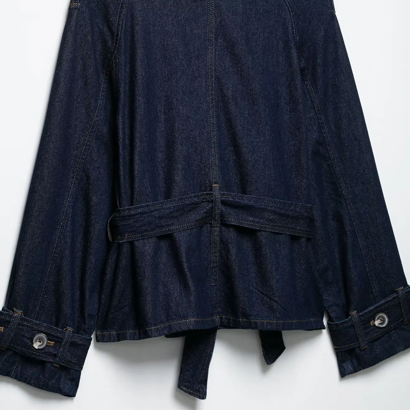 NINE ZA New Women's ort Wide Design Sense Jeans Sle Coat Jaet Loose with Belt Spring 2025 Long Sve Suit Collar
NINE ZA New Women's ort Wide Design Sense Jeans Sle Coat Jaet Loose with Belt Spring 2025 Long Sve Suit Collar