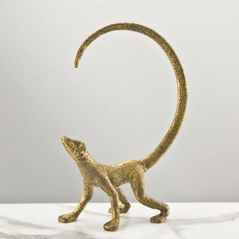 European-style Golden Long-tailed Lizard Resin Animal Ornaments Living Room Decorations Modern Home Decoration Ornaments
European-style Golden Long-tailed Lizard Resin Animal Ornaments Living Room Decorations Modern Home Decoration Ornaments