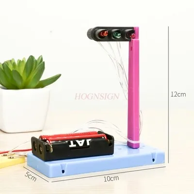Elementary school students science experiment children handmade diy material technology small production gizmo traffic safety
Elementary school students science experiment children handmade diy material technology small production gizmo traffic safety