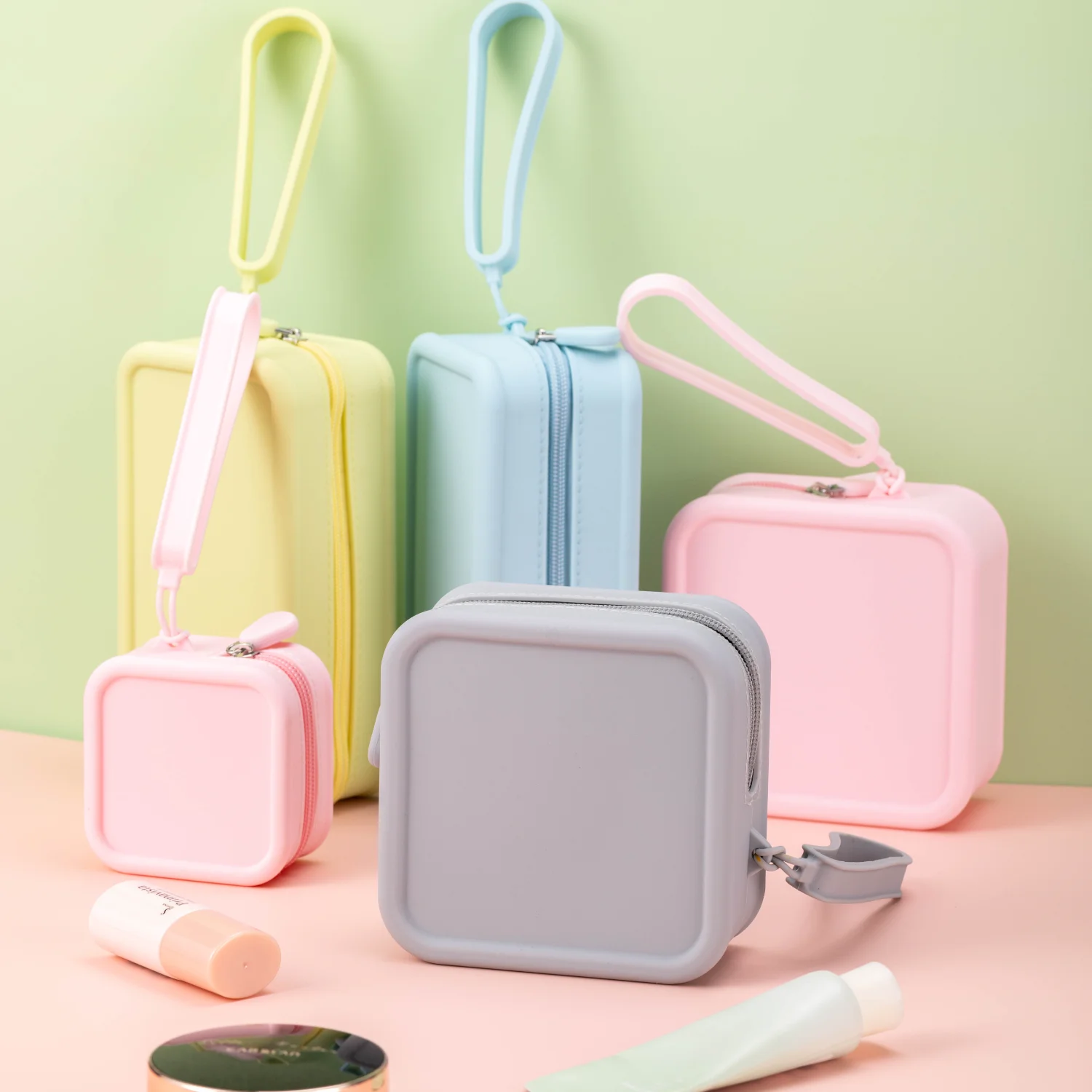 Silicone Makeup Brush Holder Waterproof for Women Travel Organizer Zipper Pouch
Silicone Makeup Brush Holder Waterproof for Women Travel Organizer Zipper Pouch