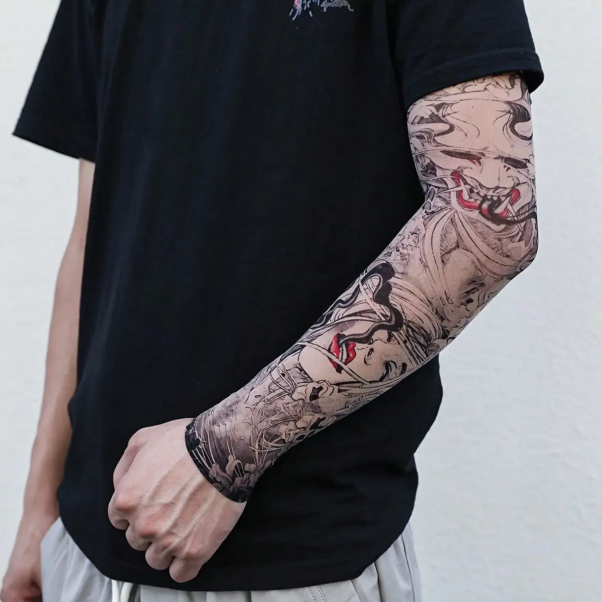 1-Piece Tattoo Sleeve For Summer, Unisex Floral Arm Sun Protection Ice Sliky Fiber Fabric Sleeve, Lightweight And Breathable, Suitable For Both Men And Women
1-Piece Tattoo Sleeve For Summer, Unisex Floral Arm Sun Protection Ice Sliky Fiber Fabric Sleeve, Lightweight And Breathable, Suitable For Both Men And Women