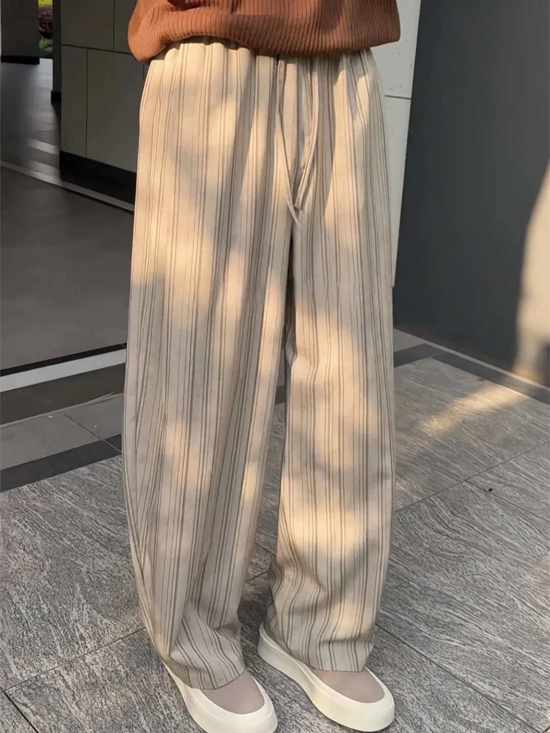 Summer Men's Preppy Striped High-End Feeling Drawstring Casual Pants Fashion Loose Anti-Wrinkle Drape Thin Wide Leg Pants
Summer Men's Preppy Striped High-End Feeling Drawstring Casual Pants Fashion Loose Anti-Wrinkle Drape Thin Wide Leg Pants