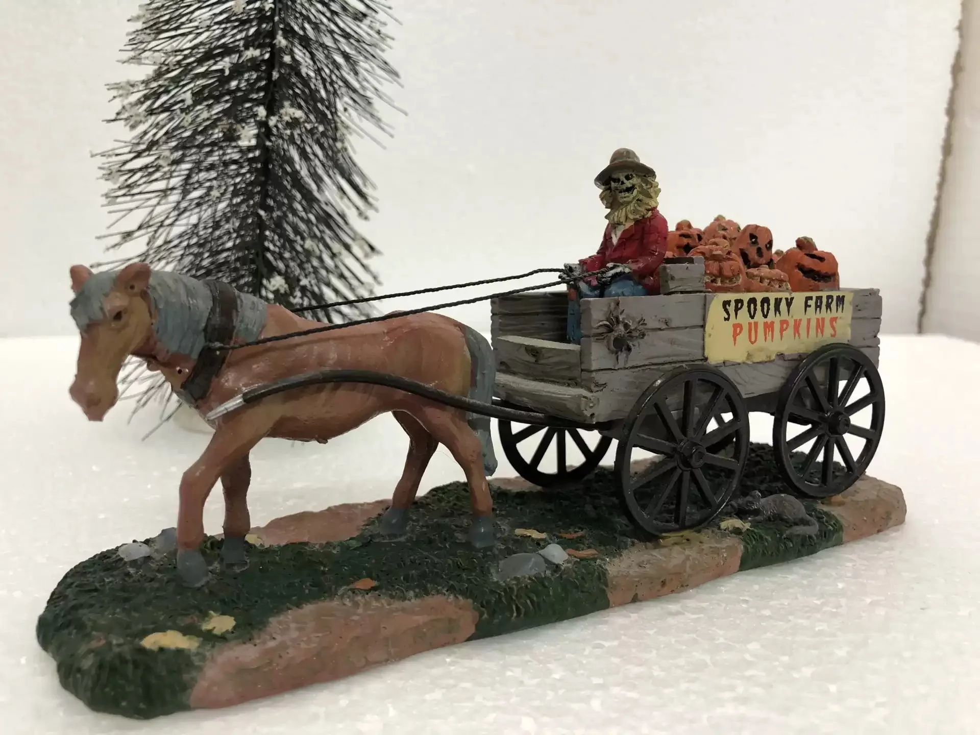 Resin Decorative Crafts Hand-painted Creative Halloween Pumpkin Wagon Figurine Halloween Scene Ornaments Home Living Room Decor
Resin Decorative Crafts Hand-painted Creative Halloween Pumpkin Wagon Figurine Halloween Scene Ornaments Home Living Room Decor