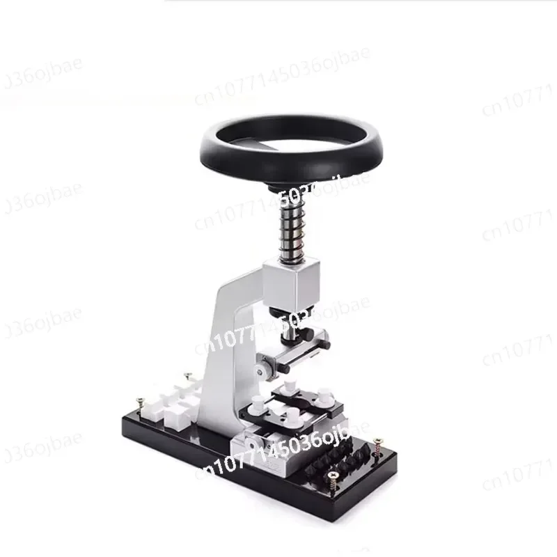 Switch Screw Bottom Cover Machine, Open Screw Cover Type Watch Maintenance Tool 5700 Desktop Watch Opener with Steering Wheel
Switch Screw Bottom Cover Machine, Open Screw Cover Type Watch Maintenance Tool 5700 Desktop Watch Opener with Steering Wheel
