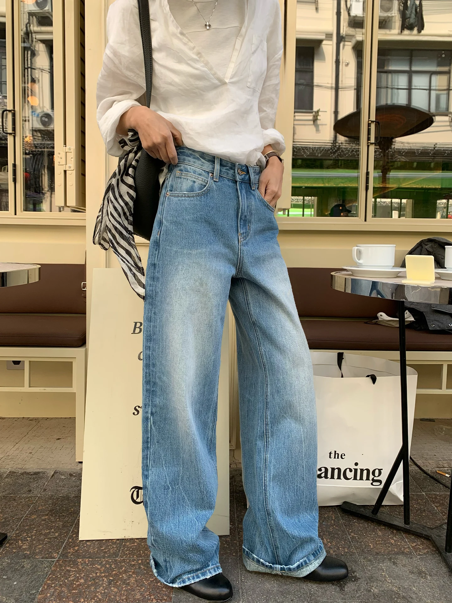 Simple Washed Denim Jeans High Waist Cotton Straight Leg Casual Spring 2026 Women's Fashion Wide Leg Jeans
Simple Washed Denim Jeans High Waist Cotton Straight Leg Casual Spring 2026 Women's Fashion Wide Leg Jeans