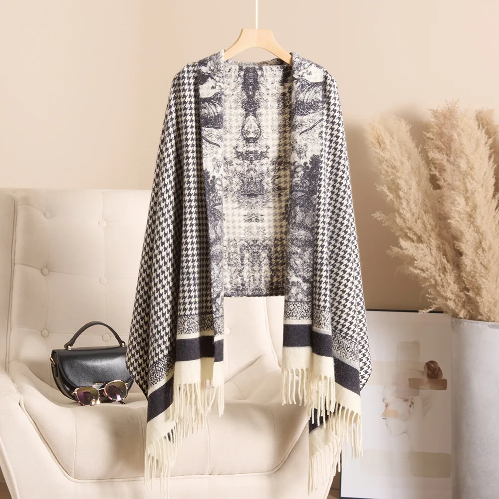 Средневековая серия джунглей, шерстяная легкая роскошная модная шаль, универсальный осенне-зимний утолщенный теплый женский шарф, утолщенный
Средневековая серия джунглей, шерстяная легкая роскошная модная шаль, универсальный осенне-зимний утолщенный теплый женский шарф, утолщенный