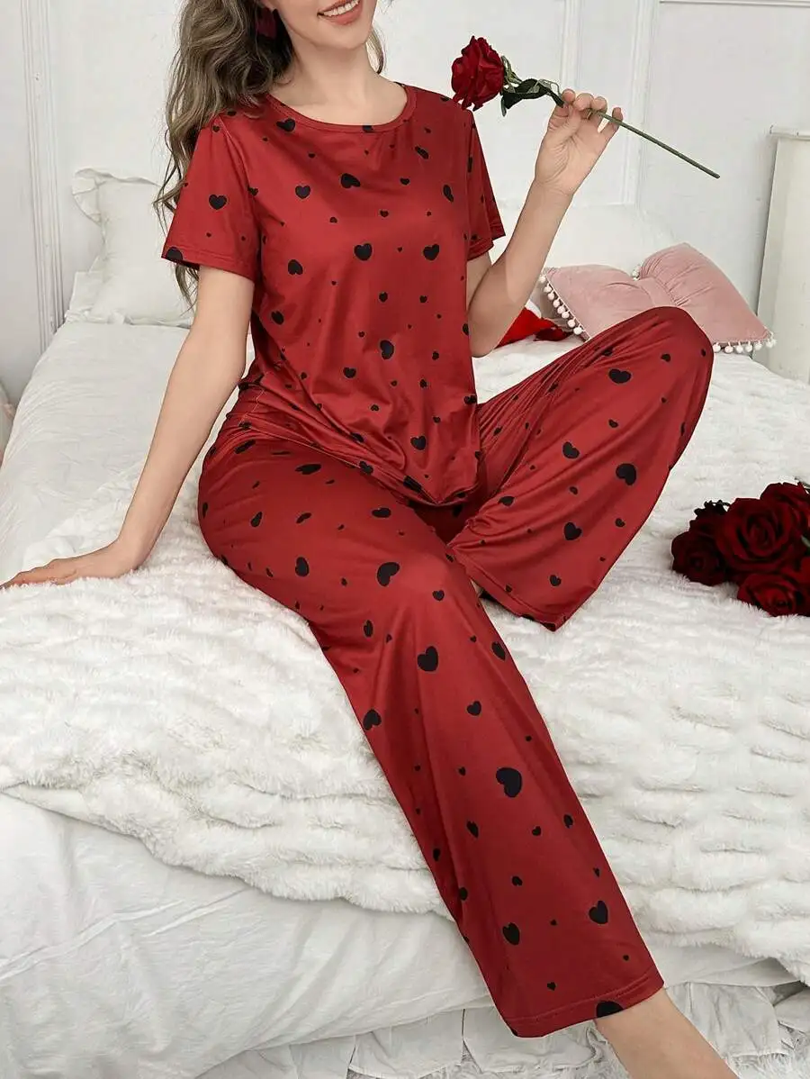 Red Heart Print Women's Short Sleeve Pajama Set with Loose Fit
Red Heart Print Women's Short Sleeve Pajama Set with Loose Fit