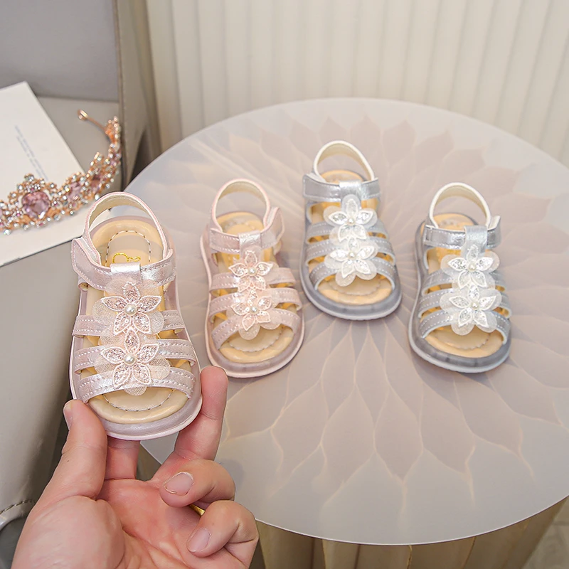 Mumoresip Toddler Flower Sandals Soft Sole Anti Slip Kids Casual Flats Comfortable 2026 Summer New Baby Walking Shoes Versatile
Mumoresip Toddler Flower Sandals Soft Sole Anti Slip Kids Casual Flats Comfortable 2026 Summer New Baby Walking Shoes Versatile