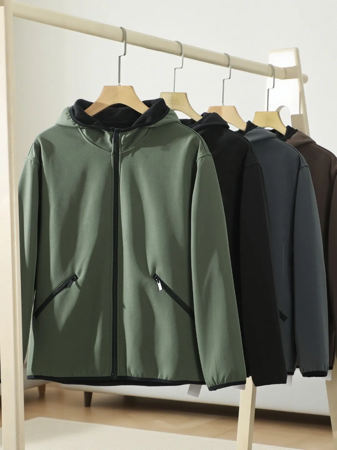 Outdoor Softell Jaet Men's Spor Hooded Coat Windproof Warm Cosite Fce 2025 Autumn Stand Fit Long Sve Zipper
Outdoor Softell Jaet Men's Spor Hooded Coat Windproof Warm Cosite Fce 2025 Autumn Stand Fit Long Sve Zipper