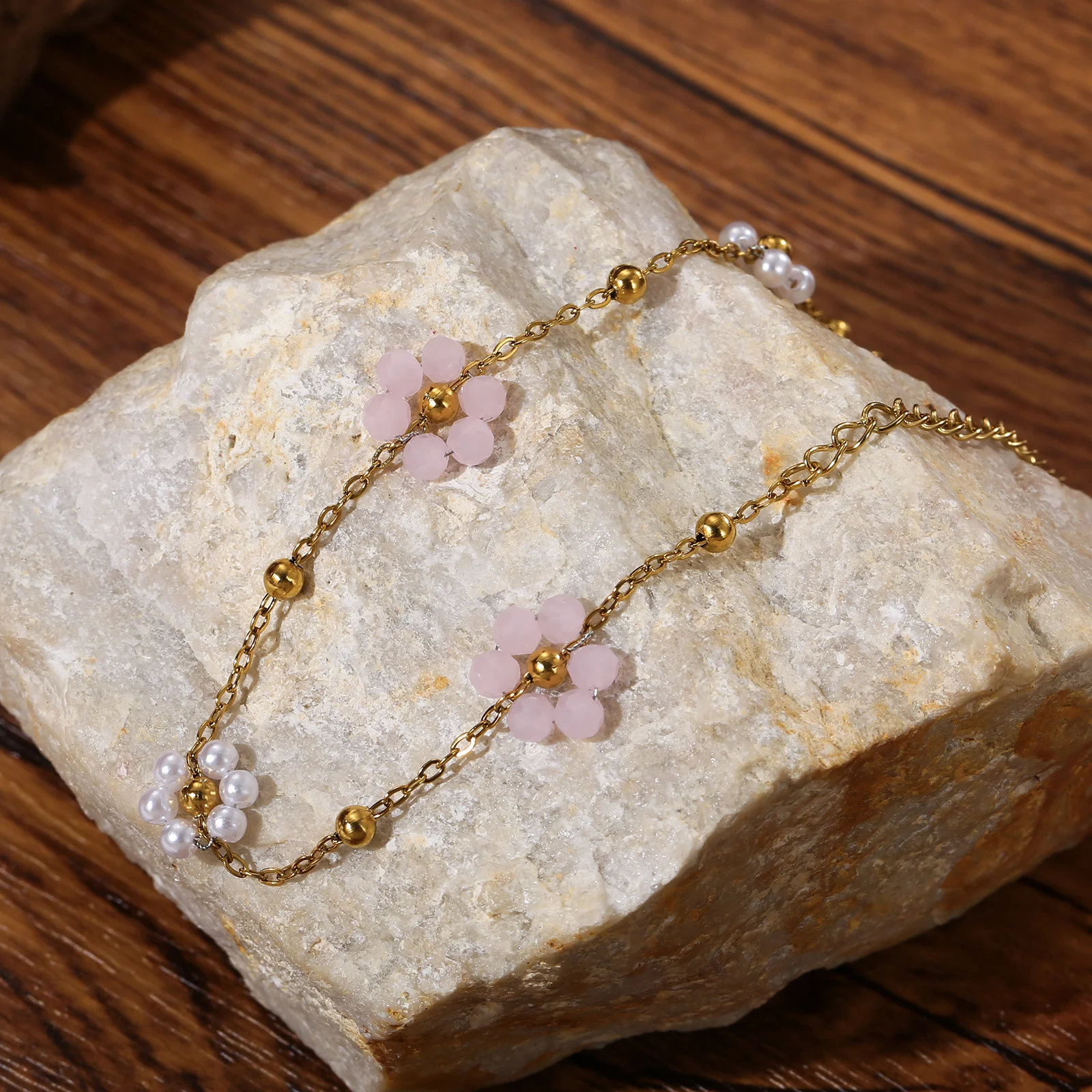 Golden Flower Beaded Bracelet with Imitation Pearl and Colorful Beads for Women
Golden Flower Beaded Bracelet with Imitation Pearl and Colorful Beads for Women