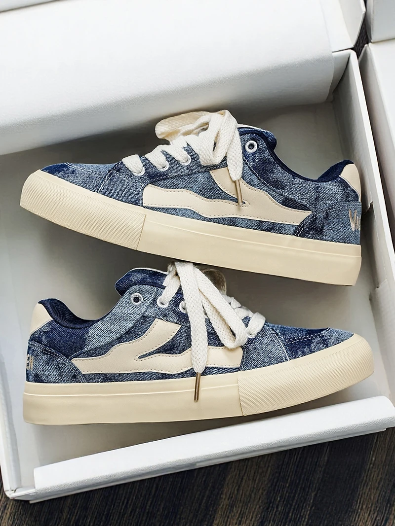 Men's Canvas Shoes 2026 New Summer Versatile Original Thick Bottom Anti-slip Youth Trendy Sports Shoes Breathable Low Top
Men's Canvas Shoes 2026 New Summer Versatile Original Thick Bottom Anti-slip Youth Trendy Sports Shoes Breathable Low Top