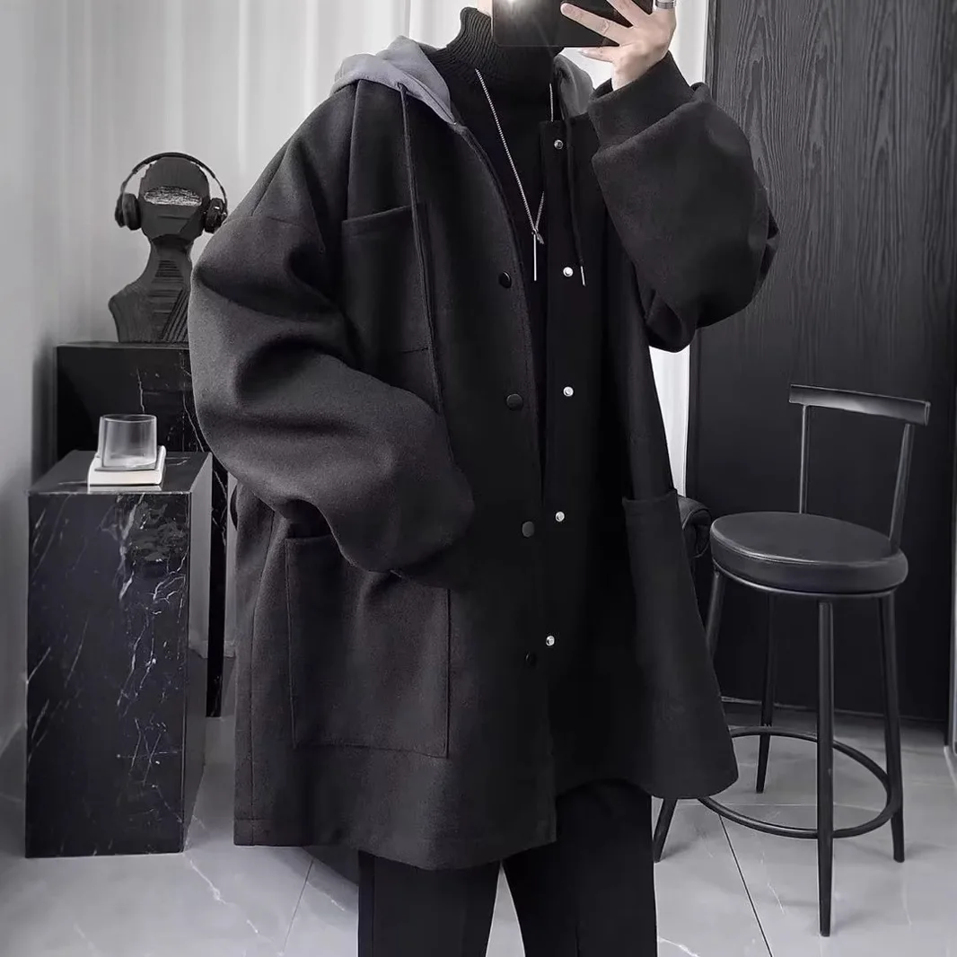 Мужской модный осенне-зимний комплект из Гонконга: универсальное пальто и брюки из полиэстера, однотонный, повседневный спортивный стиль
Мужской модный осенне-зимний комплект из Гонконга: универсальное пальто и брюки из полиэстера, однотонный, повседневный спортивный стиль