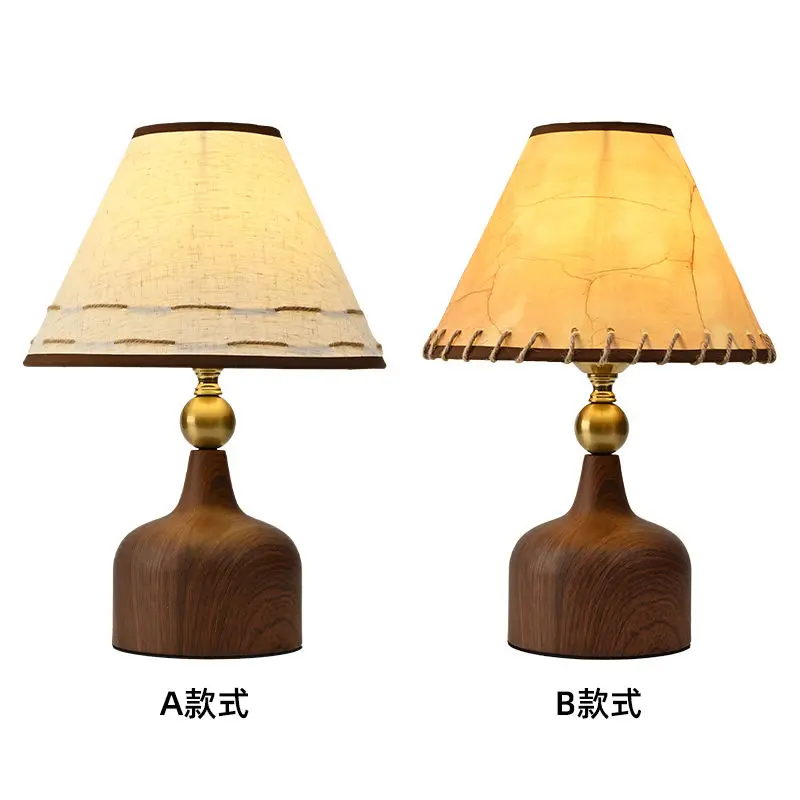 Vintage French style desk lamp Desk, bedroom decoration, bedside atmosphere light
Vintage French style desk lamp Desk, bedroom decoration, bedside atmosphere light