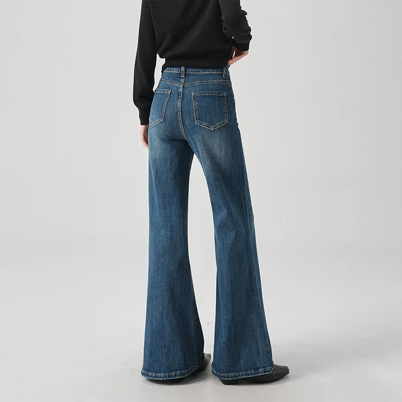 Women's Retro Blue Flared Jeans, 2026 Spring New Loose Floor-Length Trousers
Women's Retro Blue Flared Jeans, 2026 Spring New Loose Floor-Length Trousers