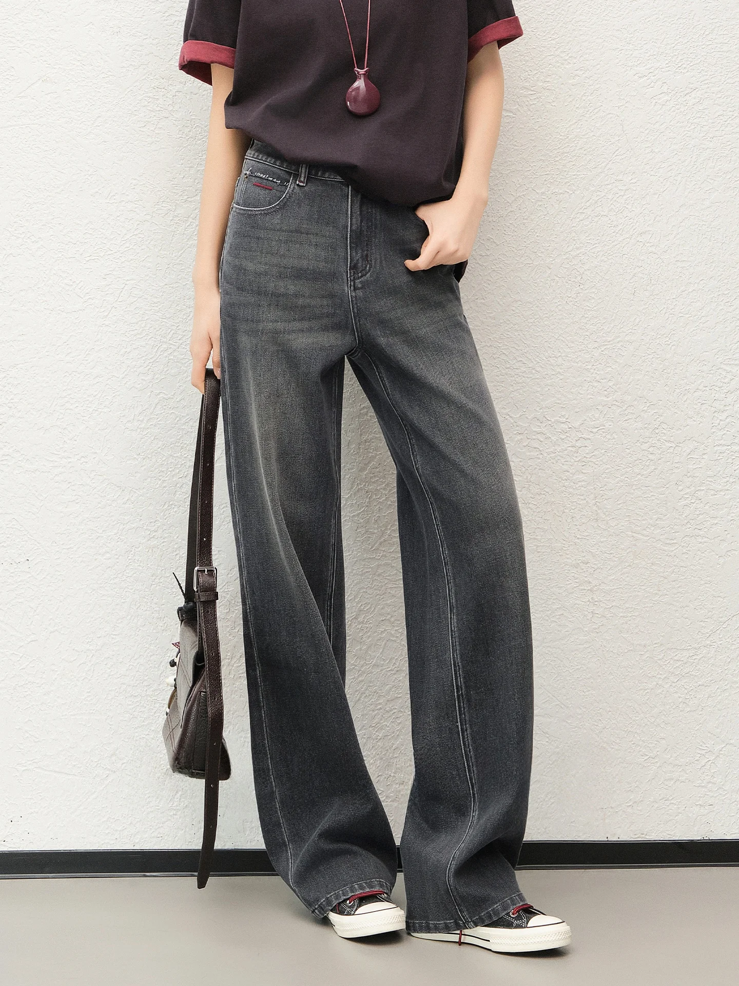 Meiyang Small Red Thread Distressed Straight Leg Jeans High Waist Zipper Closure Casual Pure Color Four Seasons Ladies Jeans
Meiyang Small Red Thread Distressed Straight Leg Jeans High Waist Zipper Closure Casual Pure Color Four Seasons Ladies Jeans