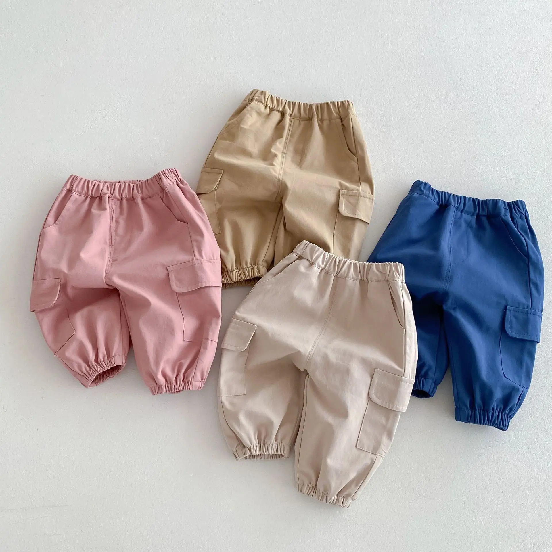 Children's solid color overalls 0-5 years old autumn Korean girls simple casual pants boys trousers
Children's solid color overalls 0-5 years old autumn Korean girls simple casual pants boys trousers
